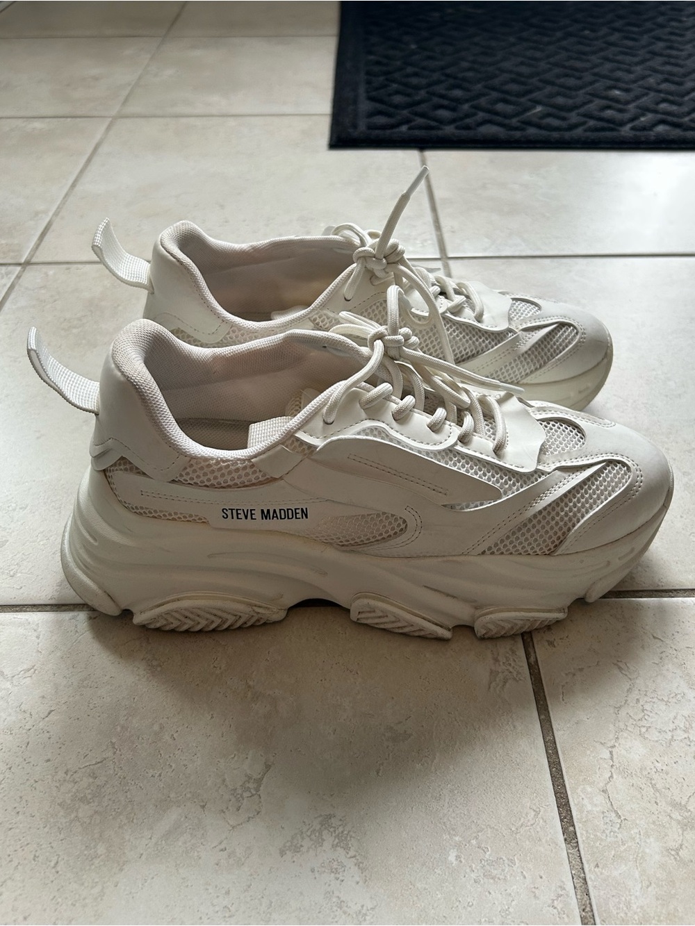Steve Madden sneakers, size 9